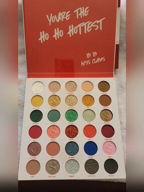 BH Cosmetics Miss Claus Palette "The Hit List"